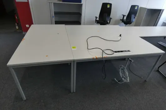 3x stół konferencyjny
