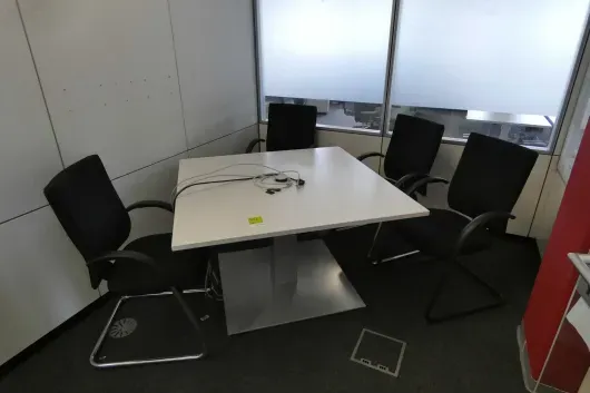 Einrichtung Besprechungszimmer