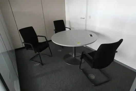 Einrichtung Besprechungszimmer