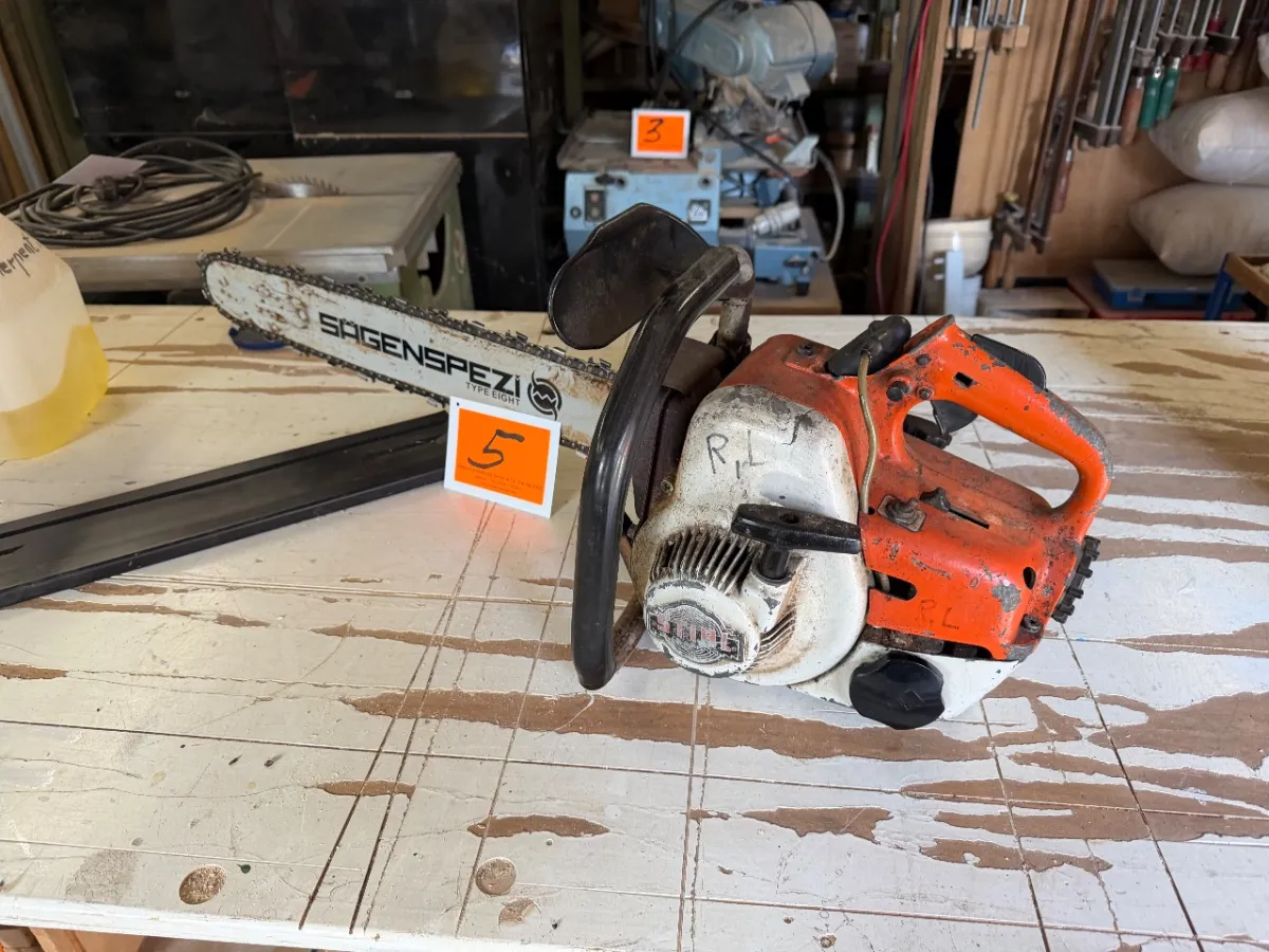 Pilarka spalinowa (Stihl)