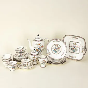 WEDGWOOD. Kaffeeservice für sechs Pesonen, Dekor ´Kutnai Crane`, Stoke-on -Trent, 2. Hälfte 20. Jh. (20).