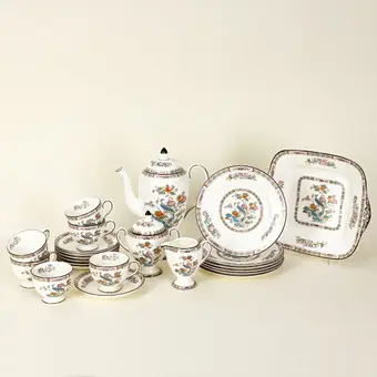 WEDGWOOD. Kávový servis pro šest osob, dekor ´Kutnai Crane`, Stoke-on-Trent, 2. pol. 20. stol. (20).