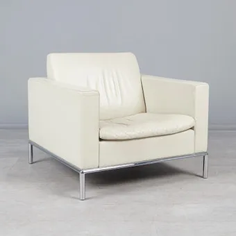 T. ANTONELLA SCARPITTA. De Sede, fauteuil, modèle 'DS5/06', cuir, acier chromé, design 2005, Suisse.