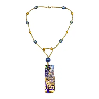 MURANOGLAS-HALSKETTE MIT BLAU-GELBEM ANHÄNGER.