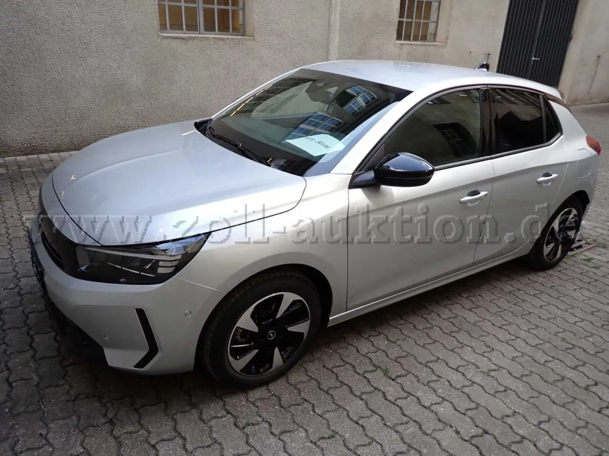 1 Opel Corsa F e GS - BD8-3010E