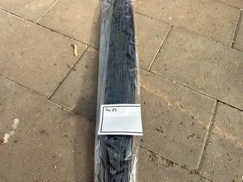 Decorative raffia grass (black)