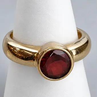 GRANATRING - Gelbgold 585/000 (14 K).