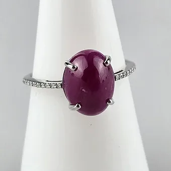 Rubin- / Diamant-Ring - Platin 950, ca. 5,78 ct.