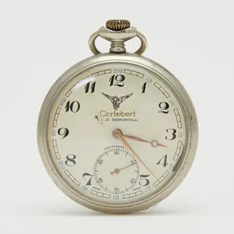 CORTÉBERT. Montre de gousset de cheminot, "T.C.D.D." Chemins de fer de l'État turc, vers 1950, Suisse.