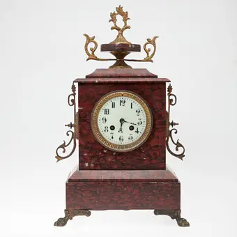 Pendule de cheminée, marbre, laiton, fin 19e s., France.