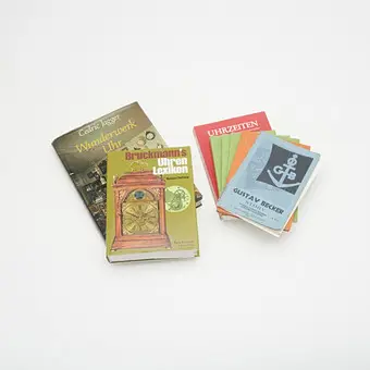 Lot de livres spécialisés sur les montres, années 1970/1980, Allemagne, Suisse. (8)