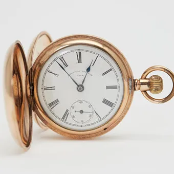 WALTHAM WATCH CO. Карманные часы savonnette, модель 'Sterling', около 1899, США.