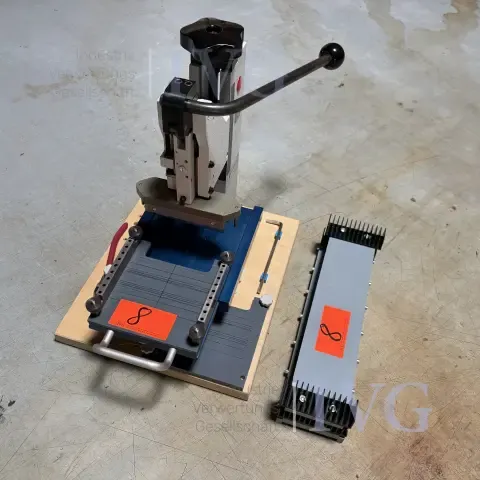 Presse à estamper REICHENBACHER Z 8