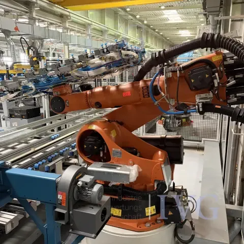 Robot industriel env. 6 axes KUKA KR 210 L150-2 2000