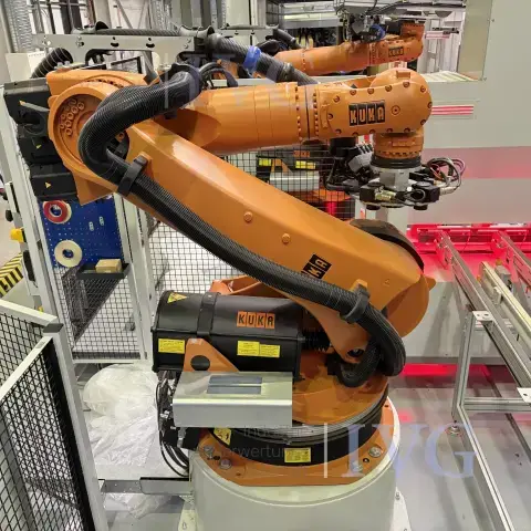 Robot industriel env. 6 axes KUKA KR 150-2 2000