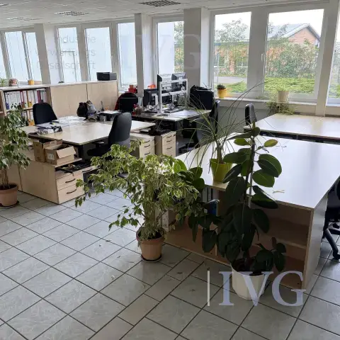 Équipement de bureau bureaux - chaises - armoires