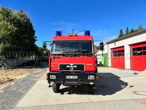 1 MAN Feuerwehrfahrzeug TLF 16/25