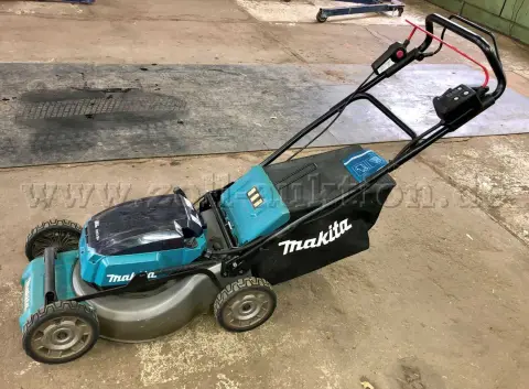 1 akumulátorová sekačka Makita DLM 465, použitá