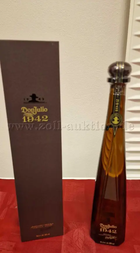 1 fles Tequila DonJulio 1942, 700ml, 38% vol. alc.