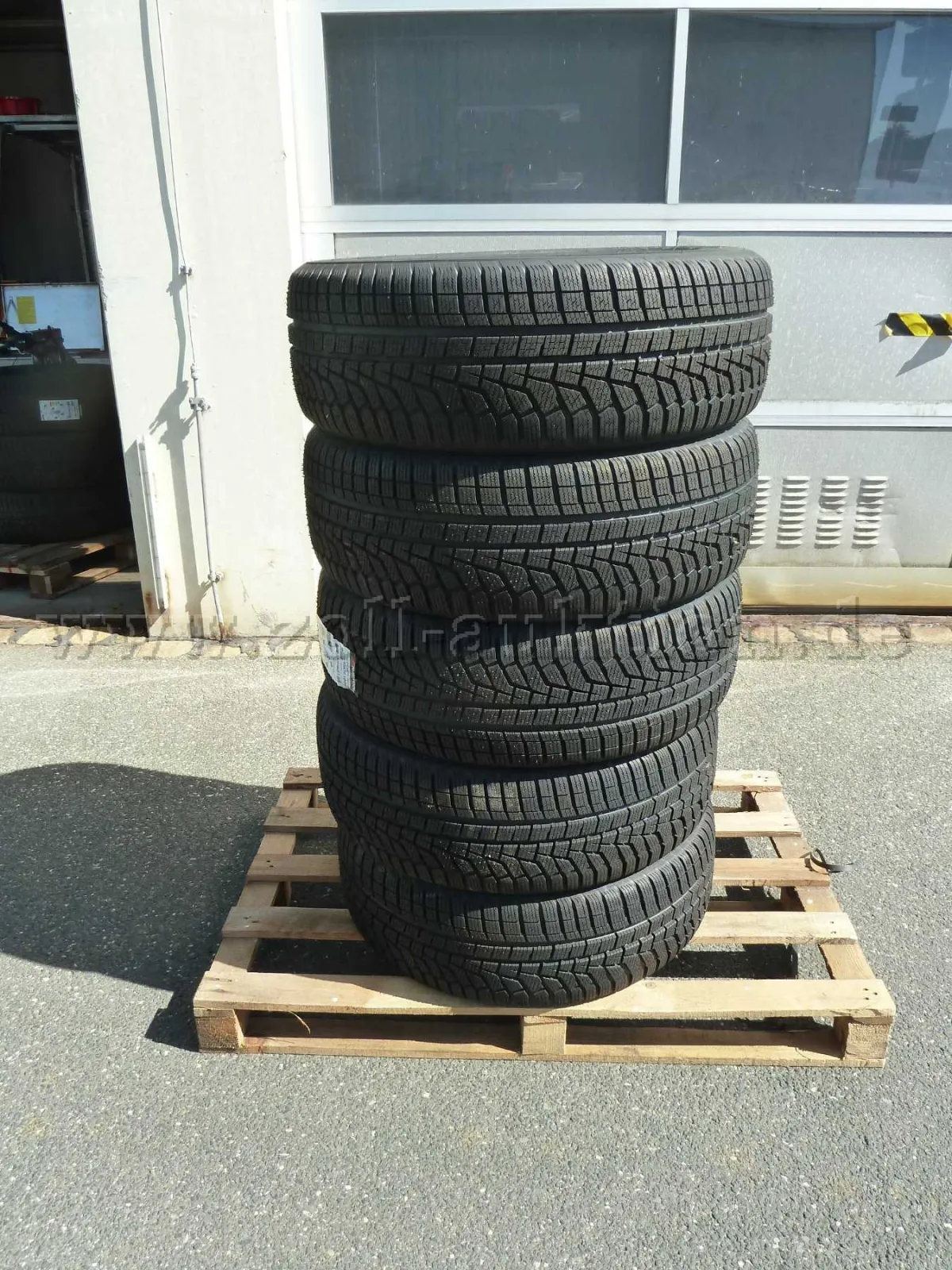 5 Winterreifen Hankook 255/65 R16 109H