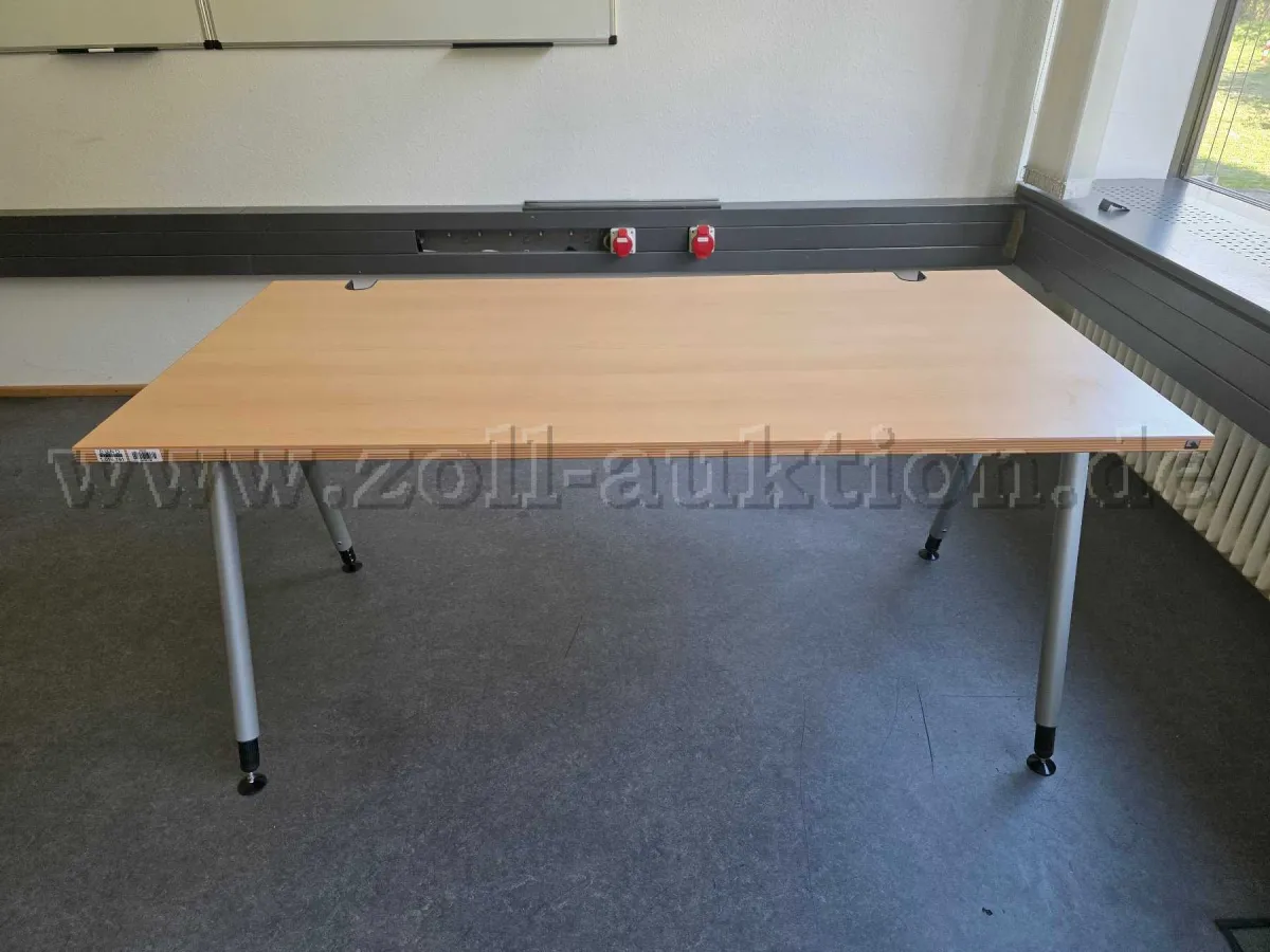 2 bureaux rectangulaires, ensemble de bureau König und Neurath
