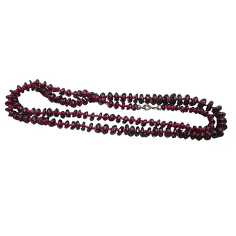 Collier en grenat avec fermoir en argent 925