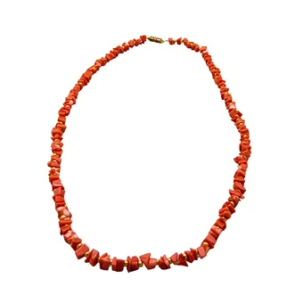 KORALLENKETTE MIT DREHVERSCHLUSS.