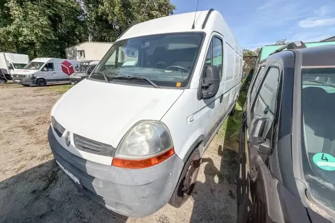 Panel van RENAULT Master 2.5, not roadworthy