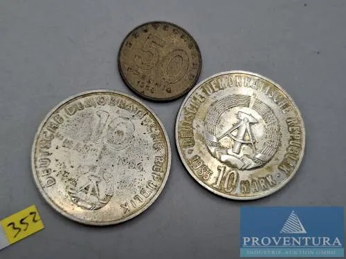 Pièces de circulation RDA 2x 10 Mark Thälmann KM109 40 ans de libération du fascisme KM106 50 Pfennig 1950A
