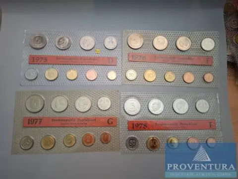 Série de pièces RFA 1975D 1976F 1977 G 1978 F st 43,52 DM