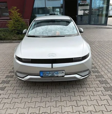 Car Hyundai Eoniq 5