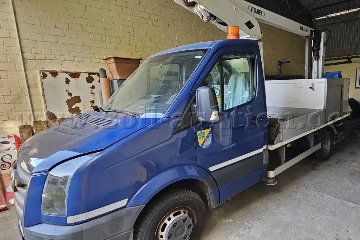 1 VW Crafter Hebebühne DA21
