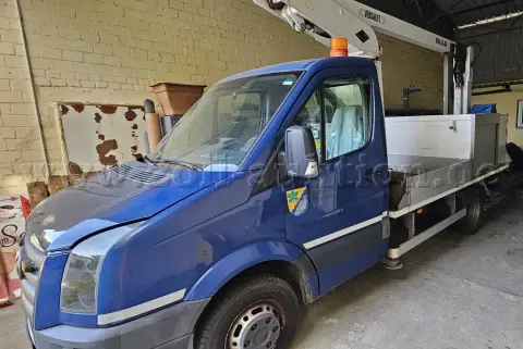 1 VW Crafter Hebebühne DA21