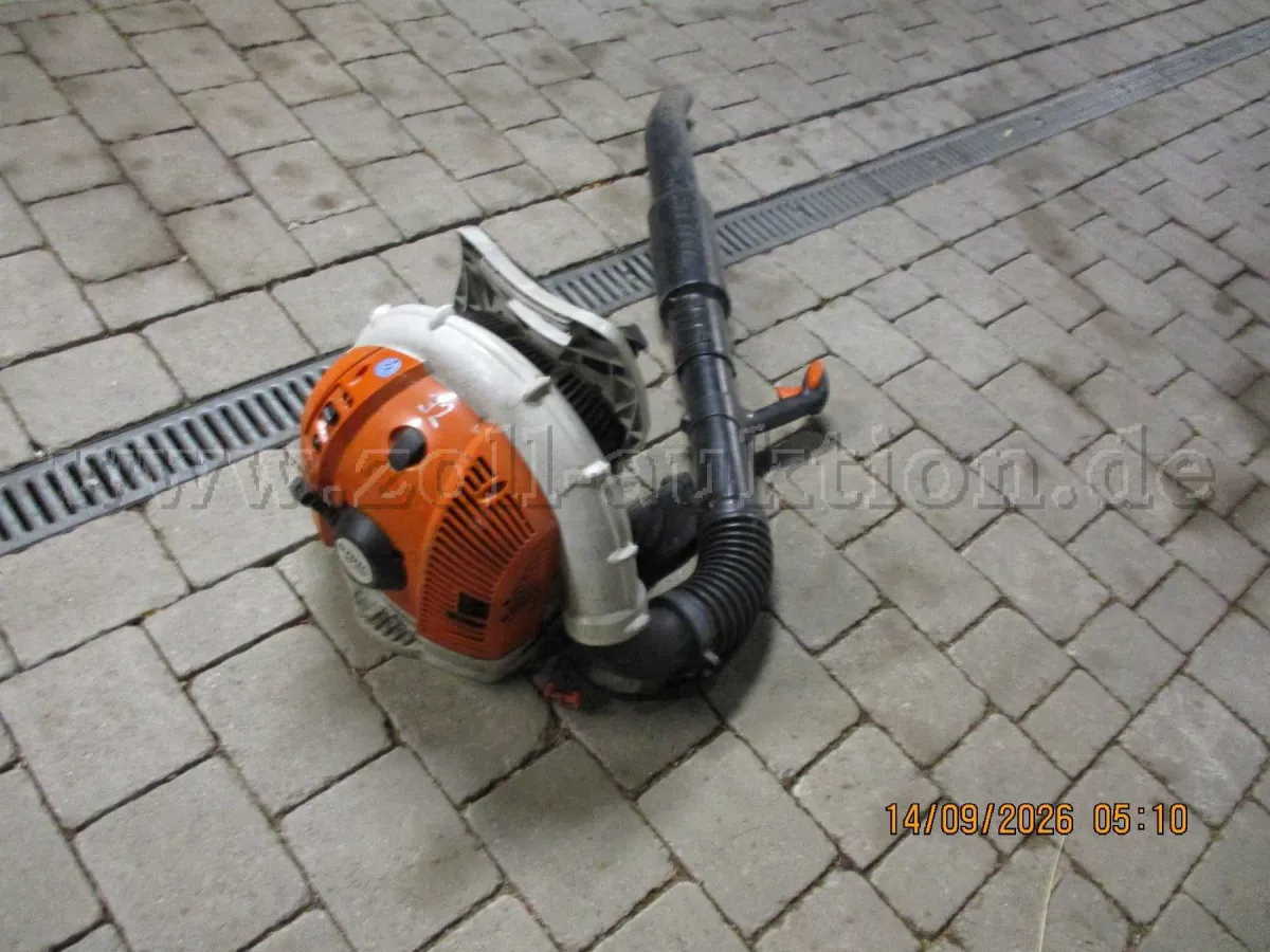 1 Laubbläser Stihl BR 500, Benzinlaubbläser