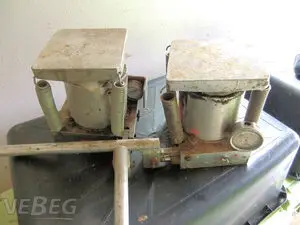 2 stuks hydraulische velhulpmiddelen: