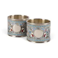 Paire de ronds de serviette en émaux cloisonnés
