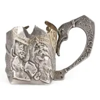 Support à verre à thé avec bogatyr