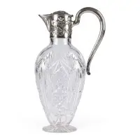 Carafe Art nouveau avec décor floral