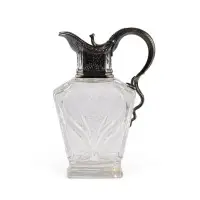 Carafe avec monture en argent