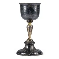 Calice avec la croix de Golgotha, la déisis et les instruments de la Passion