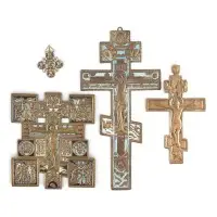 Collection de quatre icônes en bronze : crucifix et Mère de Dieu avec quatre saints