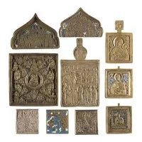 Collection de dix icônes en bronze : représentations de la Mère de Dieu, saints choisis et fragments d'icônes