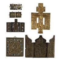 Collection de six icônes en bronze : représentations de la Mère de Dieu et crucifix