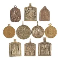 Collection de dix pendentifs-icônes