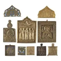 Collection de dix icônes en bronze : représentations de la Mère de Dieu, saints choisis et fragments d'icônes