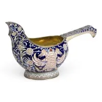 Très grand kovsh en émail cloisonné avec aigle double