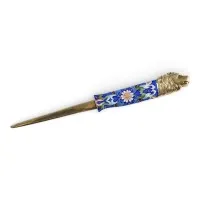 Coupe-papier en émaux cloisonnés avec tête de lion