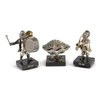 Drie sculpturen: 'Parelspeler', 'Saxofonist' en 'Drummer'