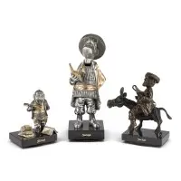 Drie sculpturen: 'Koppelaar', 'Reb Chaim' en 'Reb Alter'