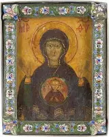 Kleine icoon van de Moeder Gods van het Teken (Znamenie) met montuur van cloisonné-email